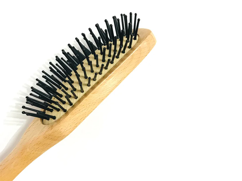 Naturlig trepute hårbørste